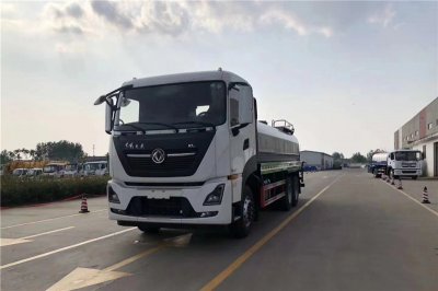 東風天龍后八輪20噸噴霧車，國六綠化噴灑車